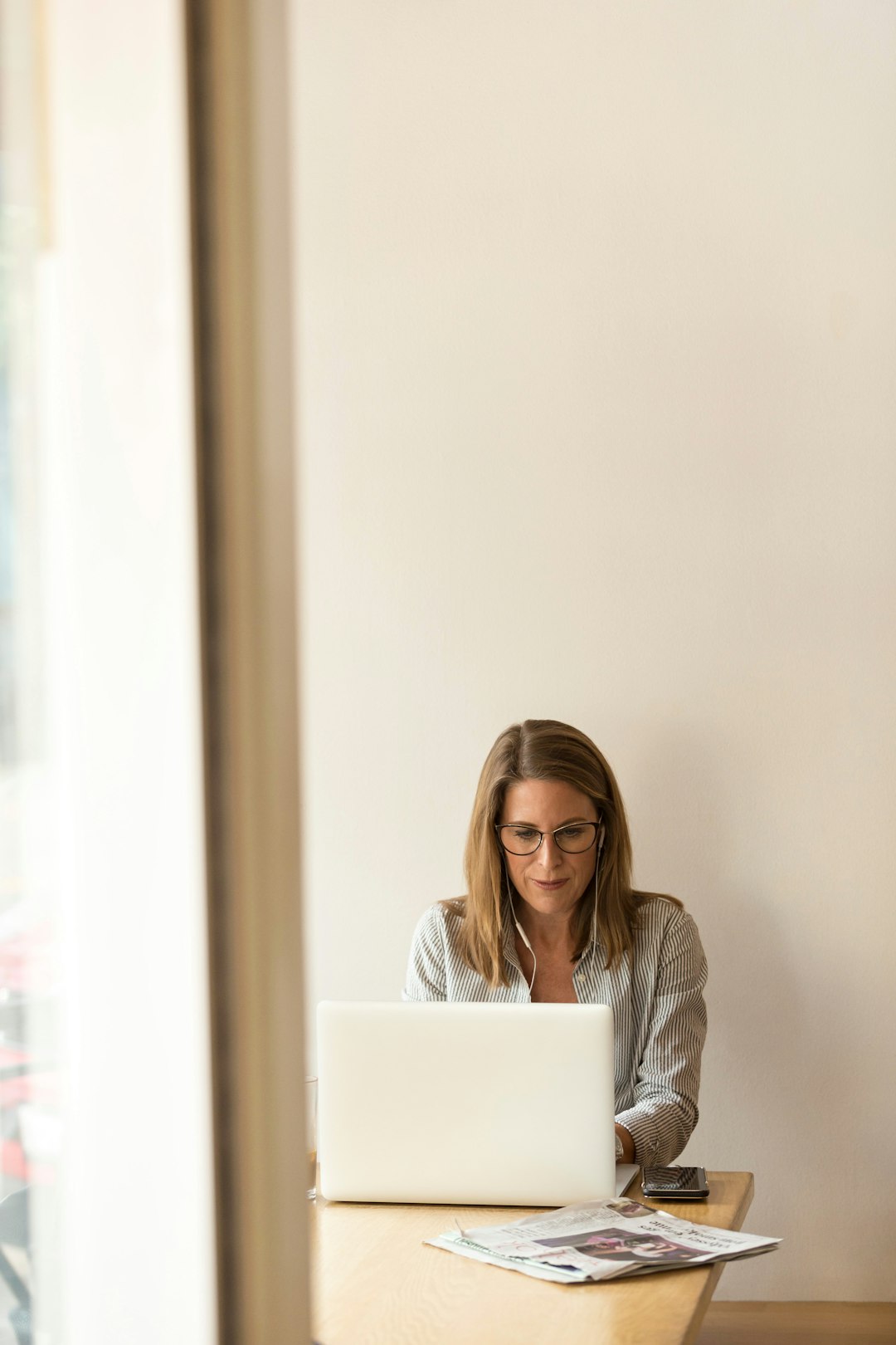 Young job seeker working on a laptop during a job search