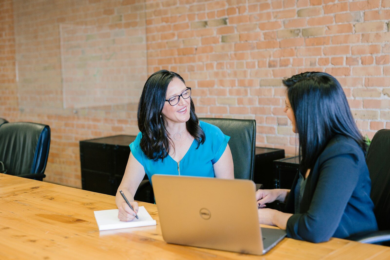 How to Build a Mentorship Program Within Your Organization
