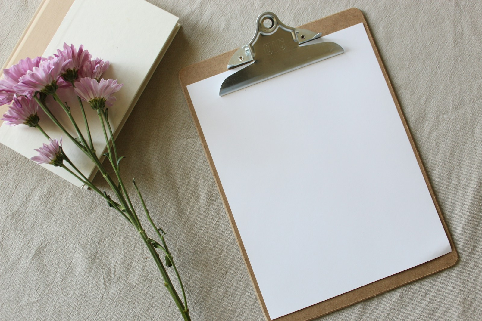 Clipboard checklist form used for a secret shopping jobs store evaluation report